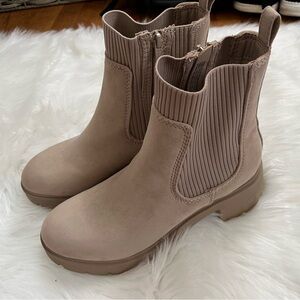 Stylish Women's Beige Ankle Booties